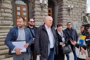 Партии искат държавата да им удвои парите за предизборна реклама