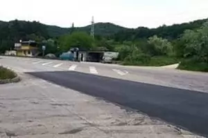 Новият асфалт до Аксаково пречи да се проучи спирачният път