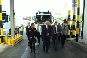 Главчев създава прецедент с питане до НС кой да иде във Вашингтон