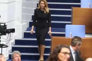 ГЕРБ изпадна в пълна изолация за избора на шеф на НС