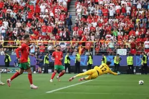 Португалия направи за смях Турция и също е на 1/8-финал