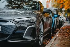 Китай настоява ЕС да отмени митата за електромобили