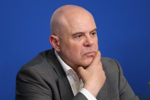 Бившият вътрешен министър и настоящ адвокат Емануил Йорданов е оправдан