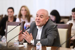 2 години след взрива край колата на тогавашния главен прокурор