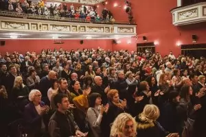 Премиера на Диана Добрева открива фестивала „Сцена на кръстопът" в Пловдив