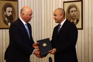 Премиерът се надява президентът да се откаже от референдума
