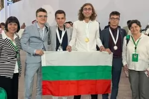 Български ученик е на 2-ро място в света на олимпиадата по химия 