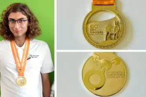 Без аналог - наш ученик е първи в света и по биология, и по химия