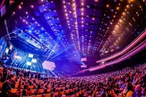Кабинетът хем се възмущава от WEBIT, хем го финансира