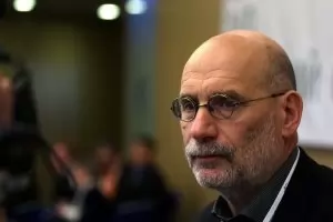 Руски съд осъди на 14 години световноизвестния писател Борис Акунин