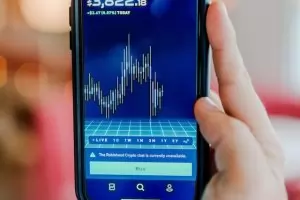 Акциите на медийната компания на Тръмп се сринаха след интервюто му в Х