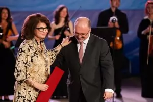 Удостоиха с огърлие „Златен век“ жрицата на „Аполония“ Маргарита Димитрова