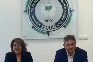 Министър Коритарова смени шефа на кадастъра 