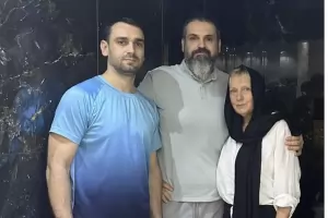 Йончева се видя с моряците от "Galaxy Leader"