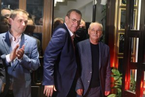 Верните на Ахмед Доган депутати напускат управляващото мнозинство стана ясно