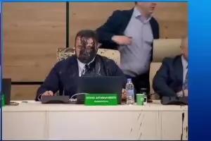 В Грузия заляха с черна боя шефа на ЦИК заради изборни шашми