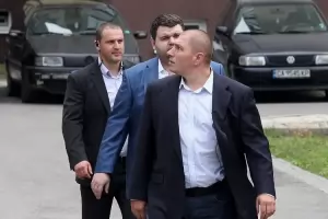 Правосъдното министерство отказва да каже как плаща на Пеевски