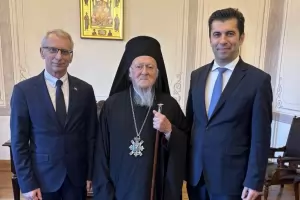 Петков и Денков отидоха при Вселенския патриарх 