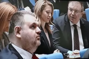 Парламентът организира собственото си погребение