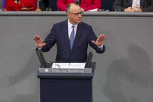 Бундестагът ще избере днес новият канцлер на Германия досегашният