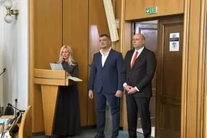 ГЕРБ, БСП и ИТН се пропукаха в ключова комисия в СОС