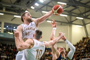 Най полезният играч на плейофите в Евролигата Александър Везенков е