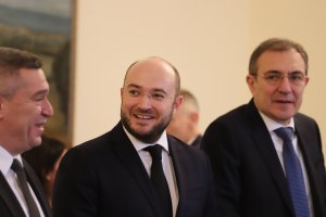 На първо четене в парламента днес бяха приети три проекта