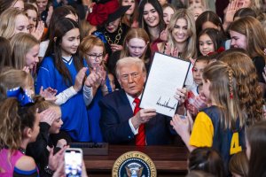 Върховният съд на САЩ разреши на администрацията на Доналд Тръмп