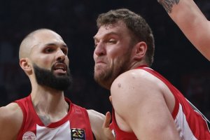 Александър Везенков продължава да е най добрият баскетболист на Олимпиакос но