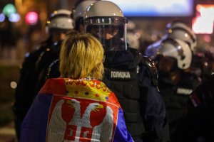 Снощи студенти и граждани се събраха пред общината на град