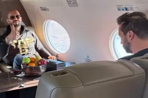Андрю Тейт и брат му се завърнаха в Румъния