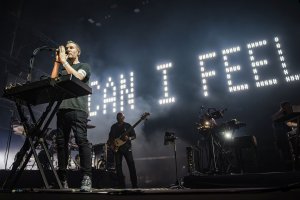 Легендарната формация от Бристъл Massive Attack е третият и последен