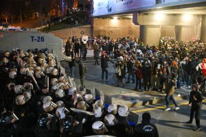 Турските власти задържаха 37 души заподозрени в предполагаемо публикуване на