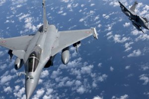 Индия и Франция приключиха преговорите за закупуване на 26 палубни