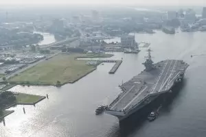 Хутите атакуваха USS "Хари Труман"