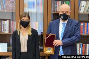 Предишният главен прокурор Иван Гешев и бившият районен прокурор на