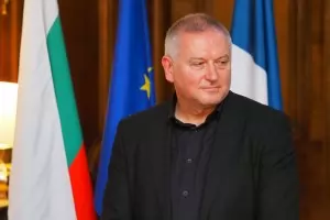 „Цветето на Хеликон“ разцъфтя за „Градинарят и смъртта“ на Георги Господинов