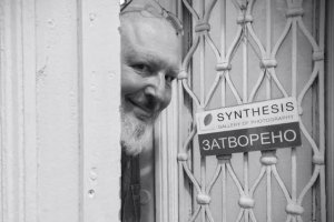 На 57 годишна възраст внезапно си отиде известният фотограф Калин Руйчев