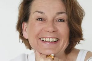 Най продаваната германска писателка Александра Фрьолих е открита мъртва в
