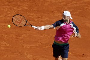 Близо 28 часа по късно Григор Димитров довърши мача си от