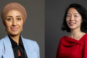 Израелските власти задържаха двама британски депутати от Лейбъристката партия заедно