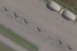 В най новата демонстрация на сила срещу Иран и йеменските бунтовници