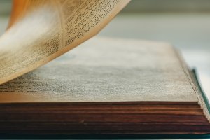 Комплект от четири сборника за Шекспир чиято стойност се оценява