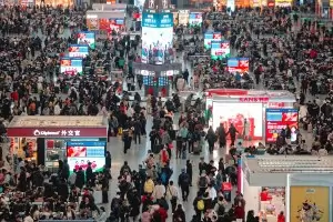 В Китай длъжниците нямат право на влак-стрела