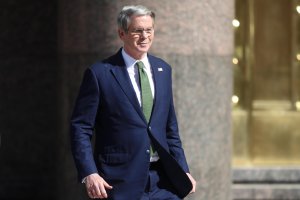 Американският финансов министър Скот Бесънт заяви че управляващият директор на