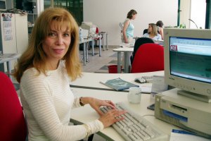 Почина телевизионната журналистка Диляна Грозданова съобщи БНТ Диляна Грозданова е родена