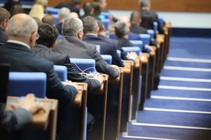 През 2024 г парламентът е приел рекордно нисък брой нови