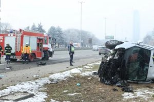Има една невидима държавна служба толкова дейна че малцина