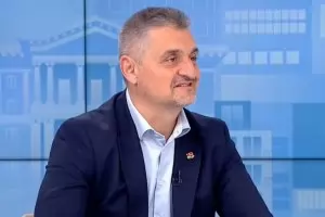 Депутат зове да има компенсации за хората, останали без мобилни услуги