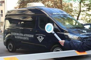 Министерство на финансите отчаяно се опитва да свие дупката в